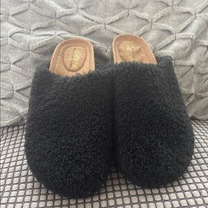 Black Sherpa Aerie Size 10 New Clogs Slippers Cork NEW